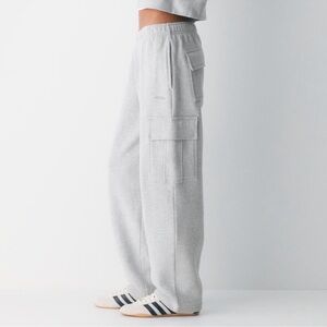 Aritzia Cozy Fleece Mega Sweatpants Wide leg cargo cloud white grey 2XS